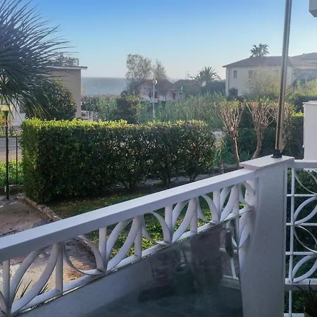 In דירה סנטו סטפנו אל מארה